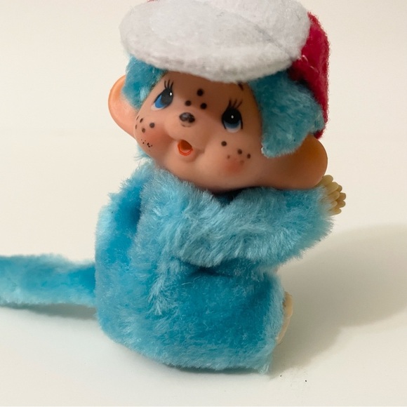 Vintage Monchichi Finger Hugger Monkey Mini Toy Canada Hat - Picture 4 of 16